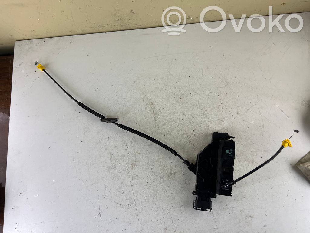 Peugeot 207 Rear door lock 