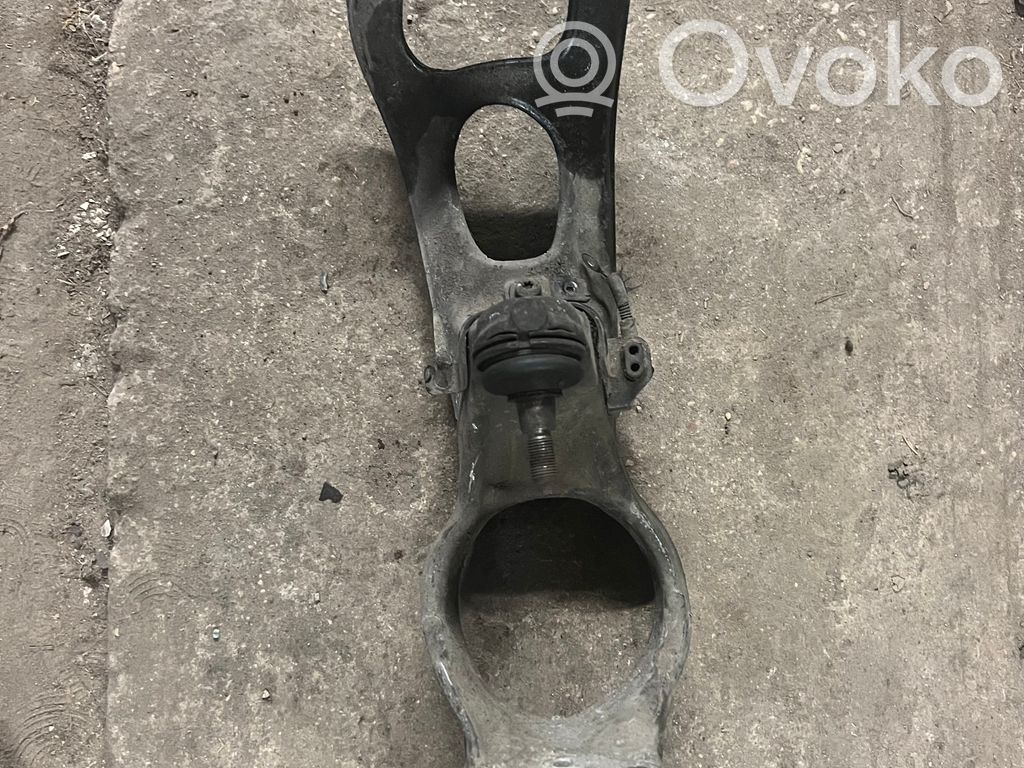 Peugeot 407 Fuzetă butuc roată față 
