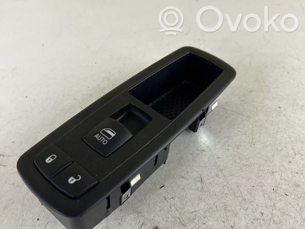 Jeep Cherokee KL Interruptor del elevalunas eléctrico 