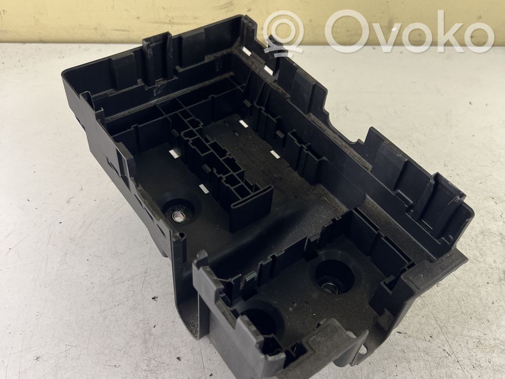 Jeep Cherokee KL Tapa de caja de fusibles 