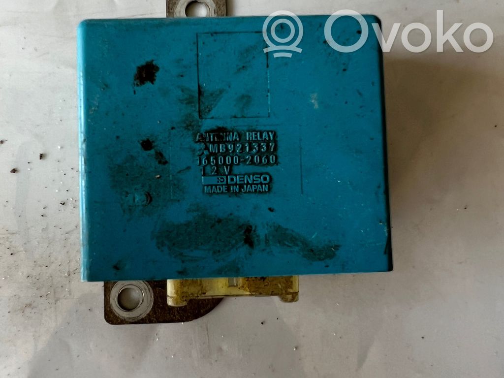 Mitsubishi Pajero Module unité de contrôle d'antenne 