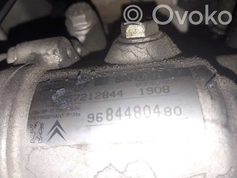 Compressore aria condizionata (A/C) (pompa)   9684480480
