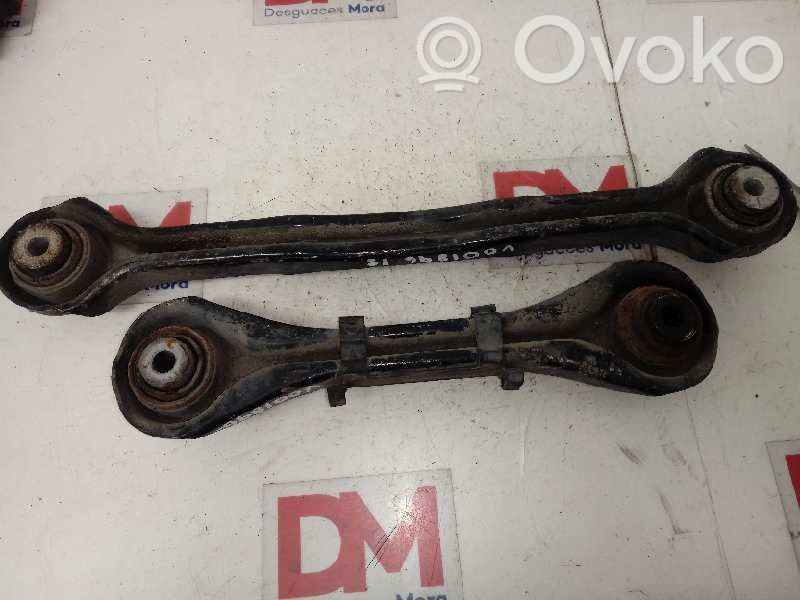 Rear control arm