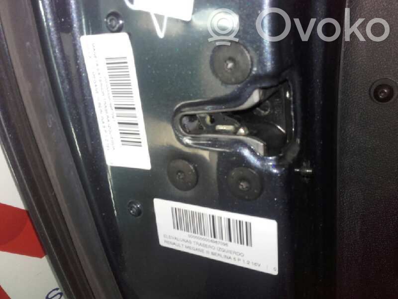 Serrure de porte arrière