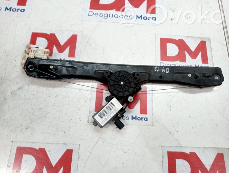 Regulador de ventanilla eléctrico de puerta delantera