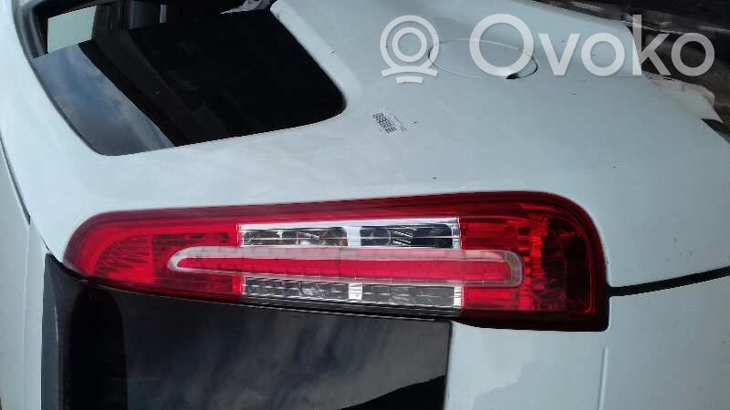 Rear/tail lights