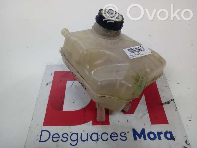 Depósito de expansión de combustible
