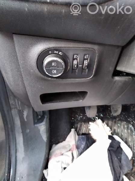 Panelės apšvietimo reguliavimo jungtukas   13470445