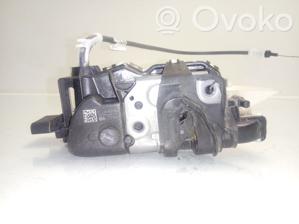 Citroen C3 Priekšpusē slēdzene 