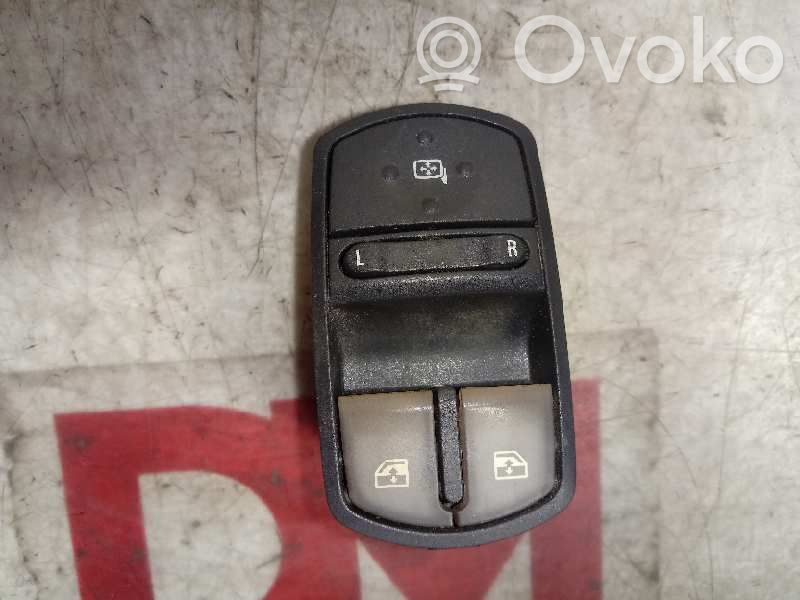 Opel Corsa D Comutator comandă geamuri electrice 