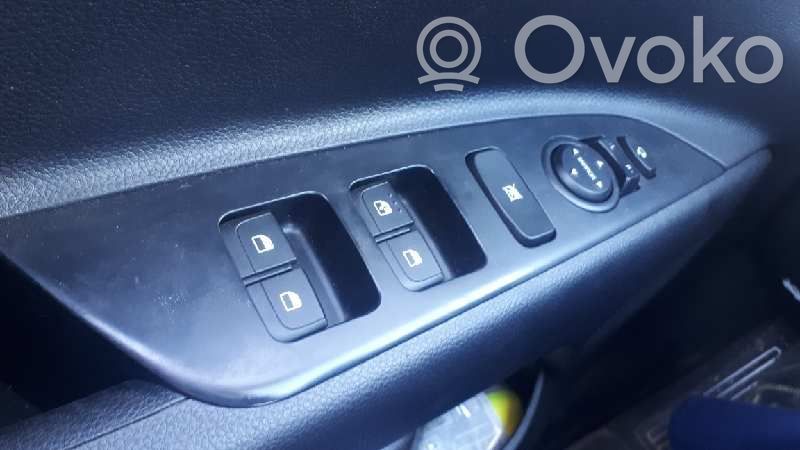 KIA Stonic Comutator comandă geamuri electrice 