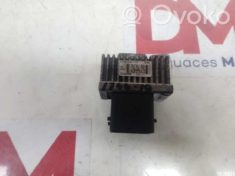 Módulo de fusible   110678071R