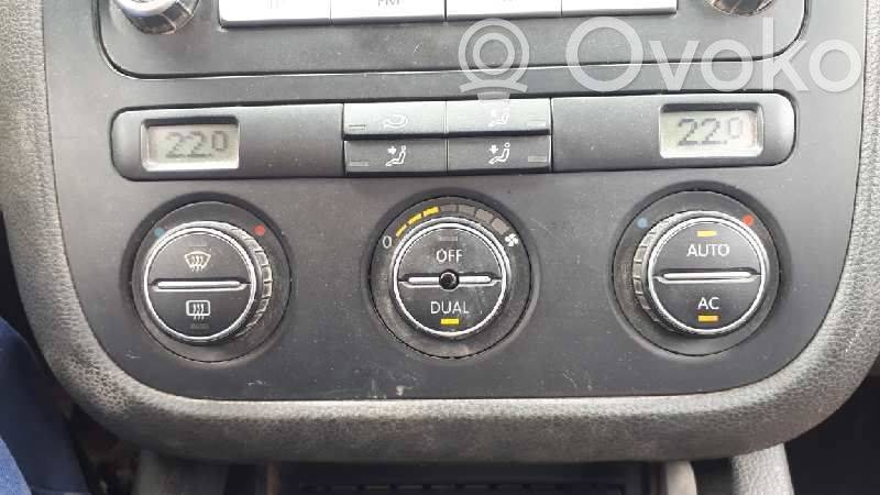 Volkswagen Golf SportWagen Unitate control climatizare 