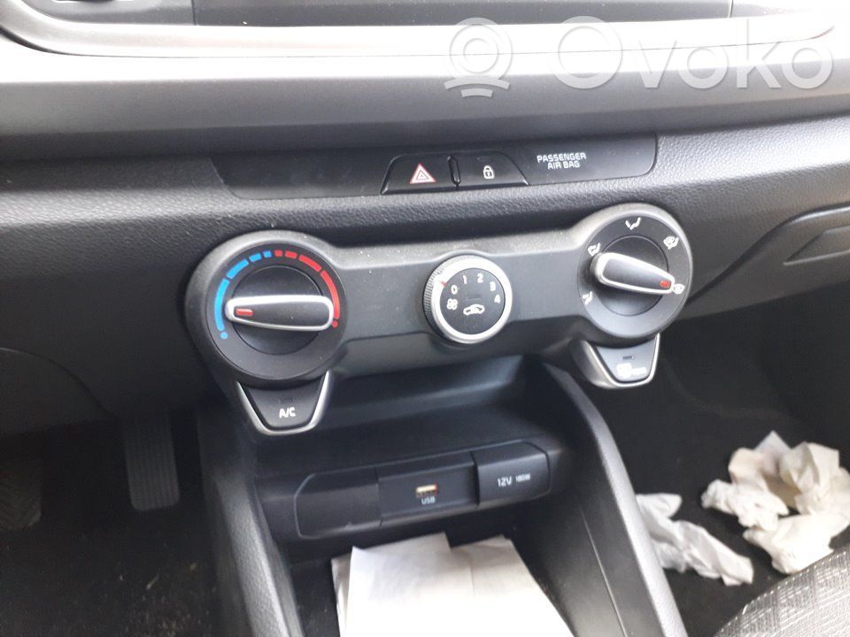 KIA Rio Air conditioner control unit module 