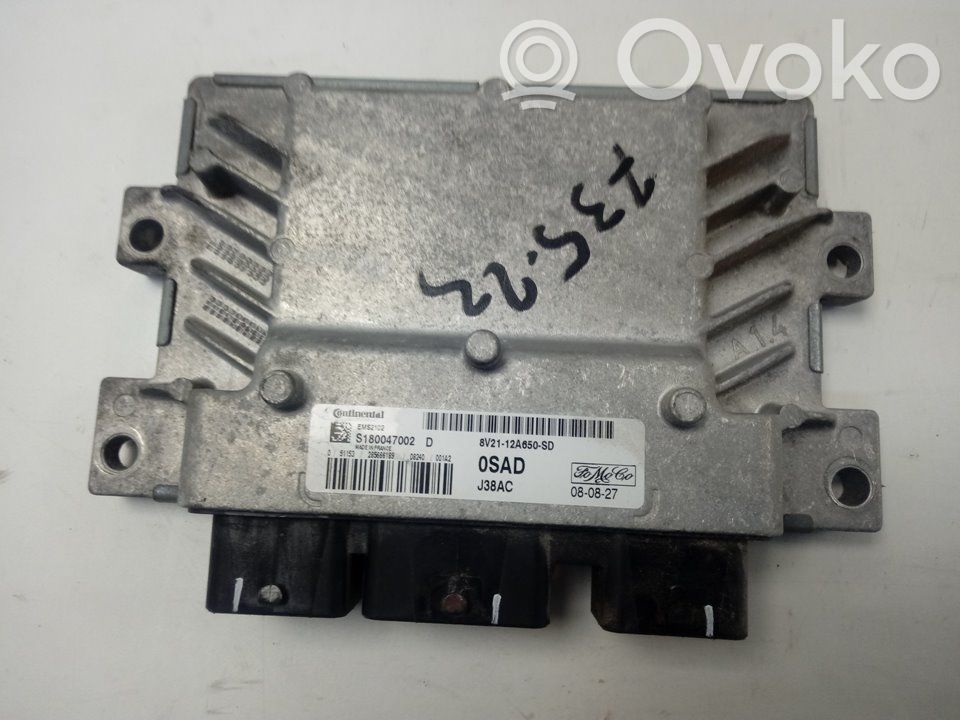 Motorsteuergerät/-modul   8V2112A650SD