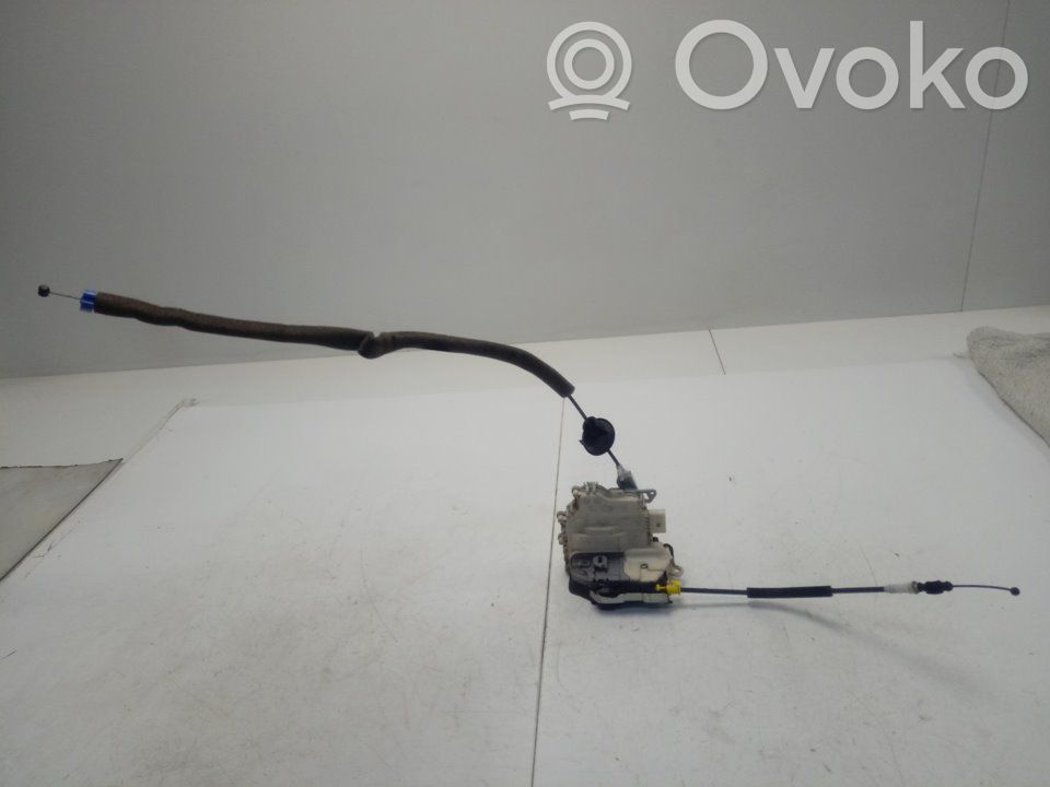 Front door lock   8J1837016C