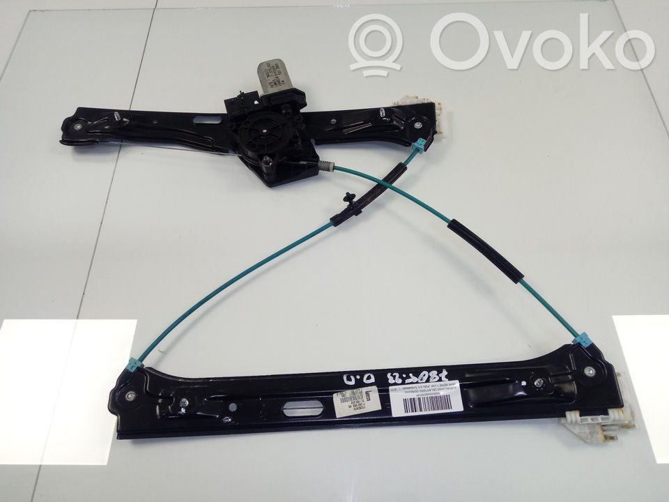 BMW 1 E81 E87 Front door electric window regulator 
