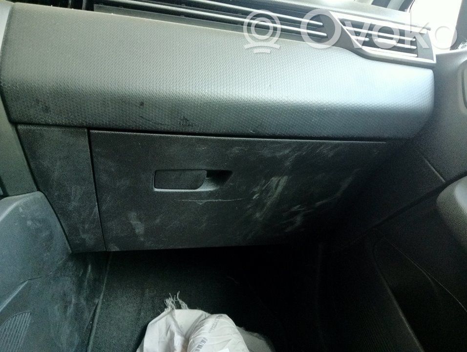 Renault Clio IV Handschuhfach 