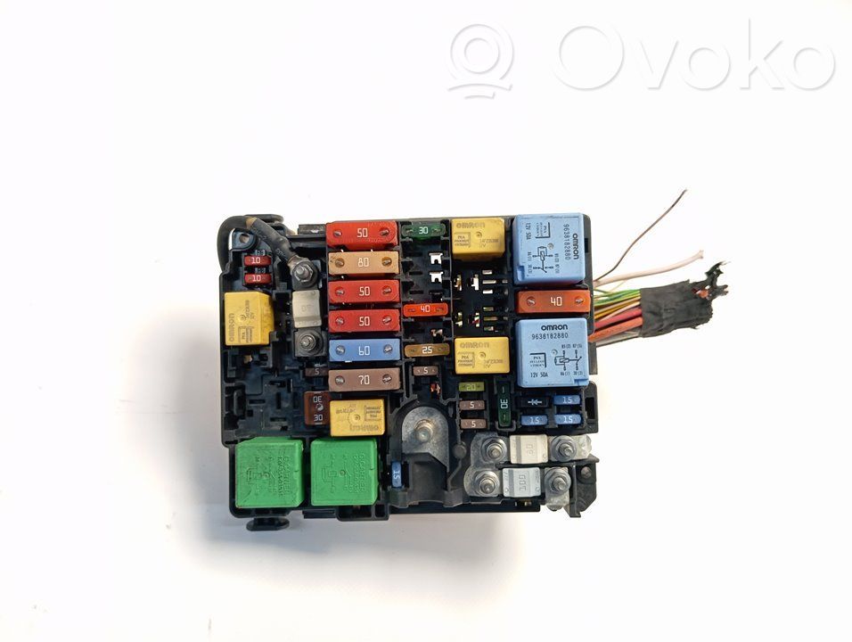 Unidad de control del BSM   9804848580