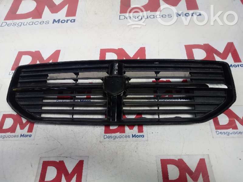 Grille de calandre avant