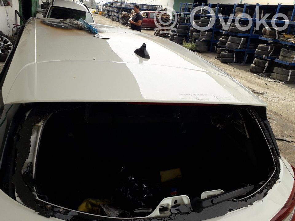 Renault Captur Spojler klapy tylnej / bagażnika 