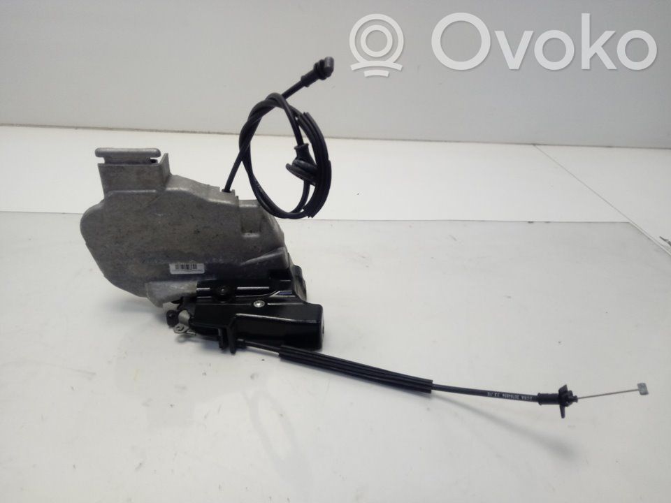 Volvo C70 Priekšpusē slēdzene 