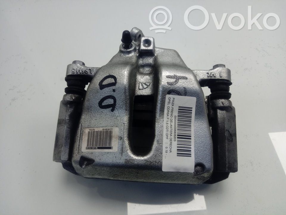 Opel Corsa F Zacisk hamulcowy przedni 