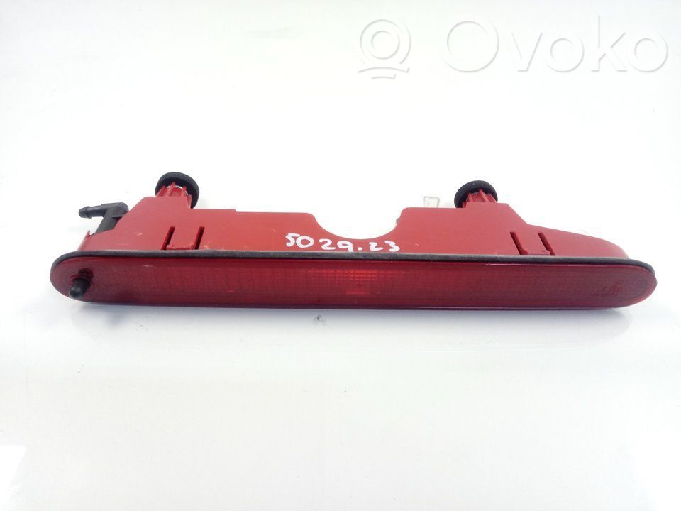 Opel Combo E Third/center stoplight 