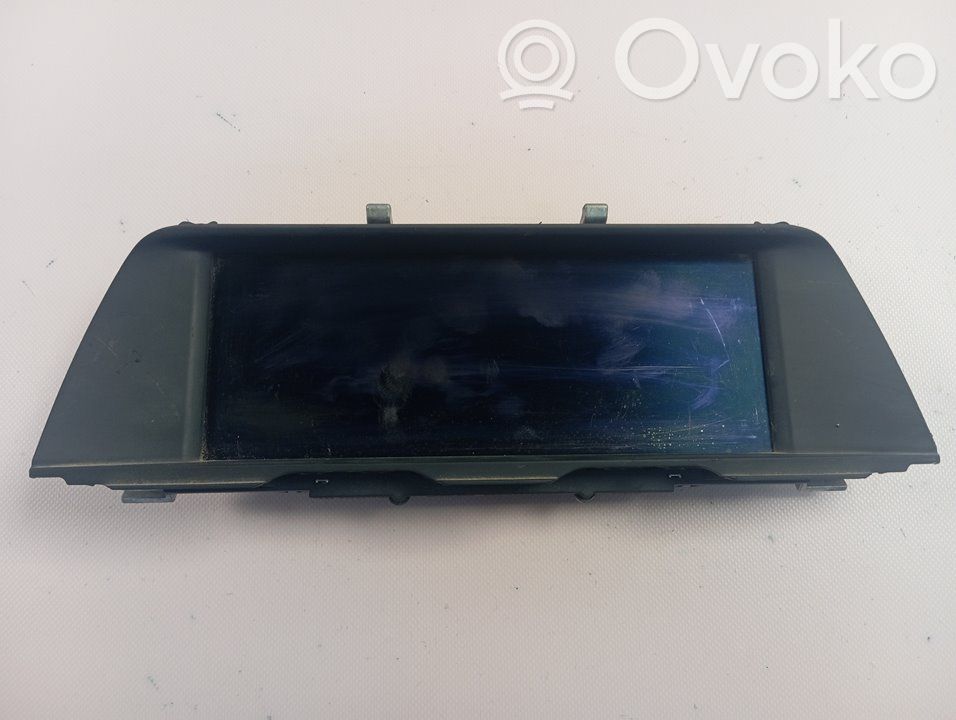 Head up display screen   924389701C
