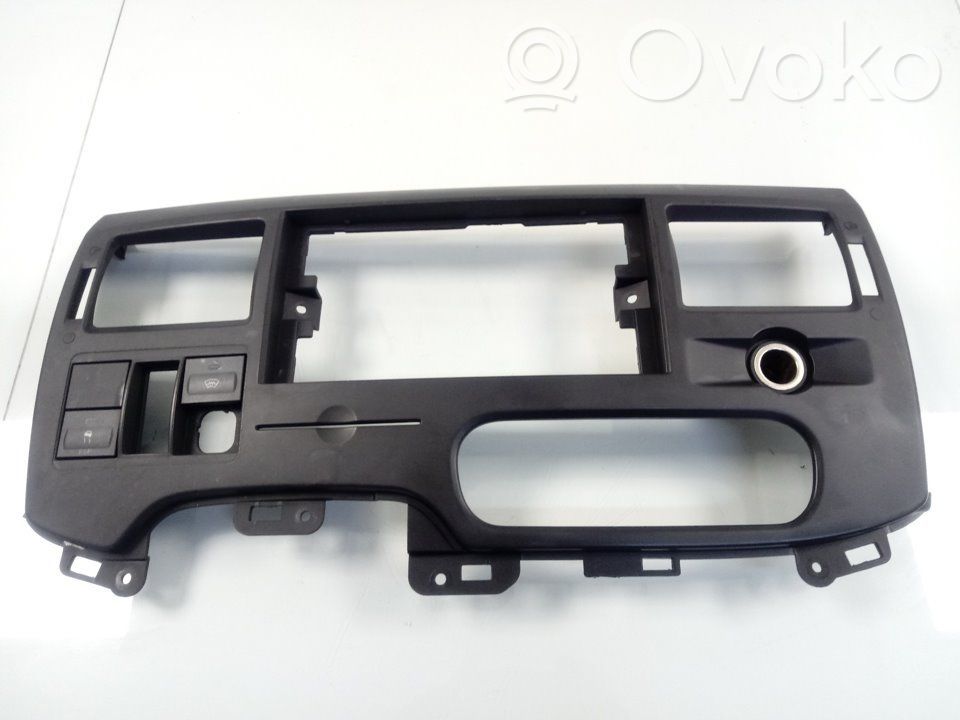 Bottom trim   6C11V047A04