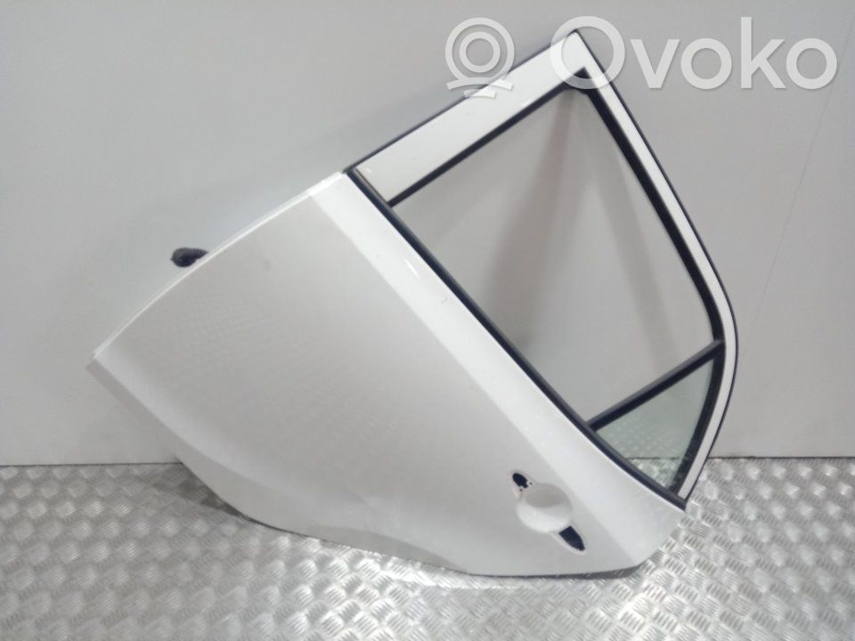 Galinės durys   77003G6000