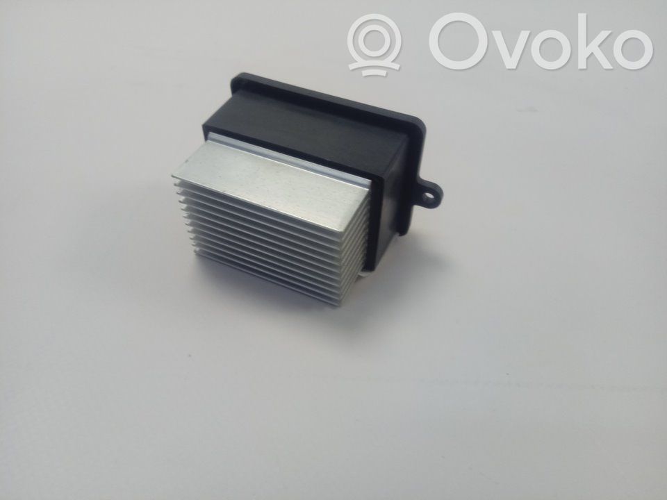 Heater blower motor/fan resistor   SINREF