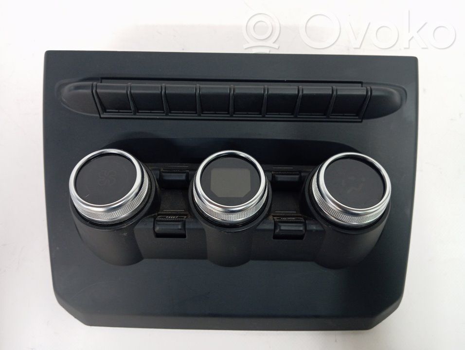 Dacia Duster II Climate control unit 