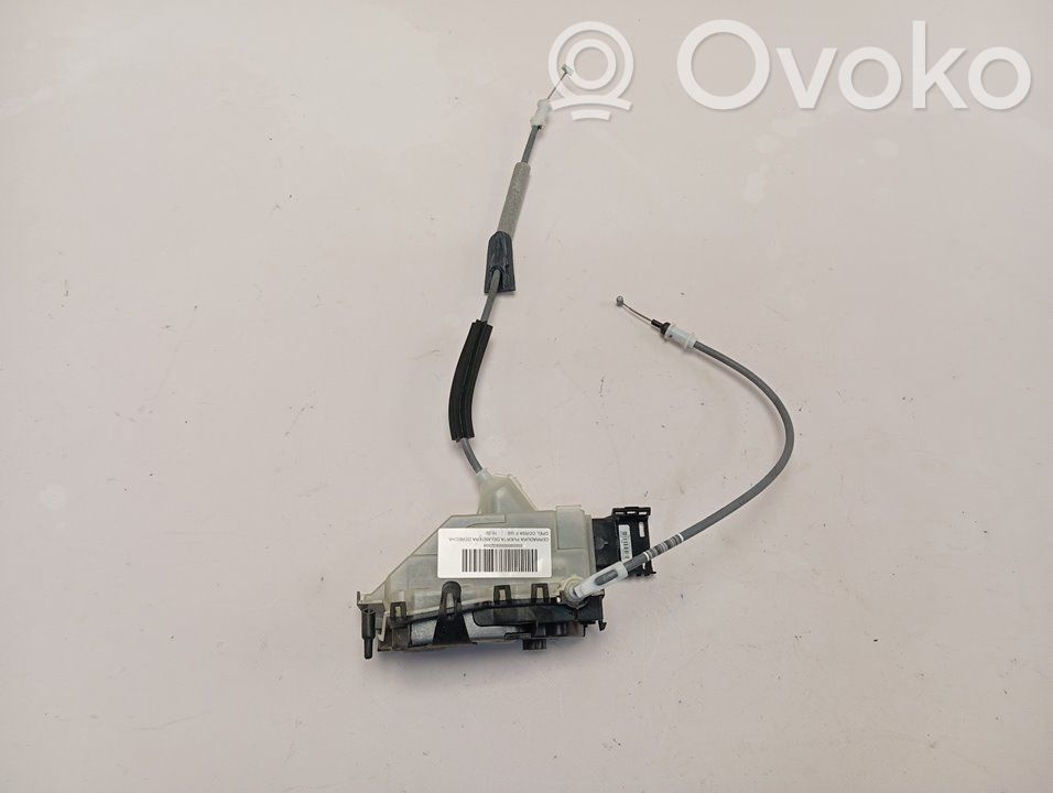 Opel Corsa F Front door lock 
