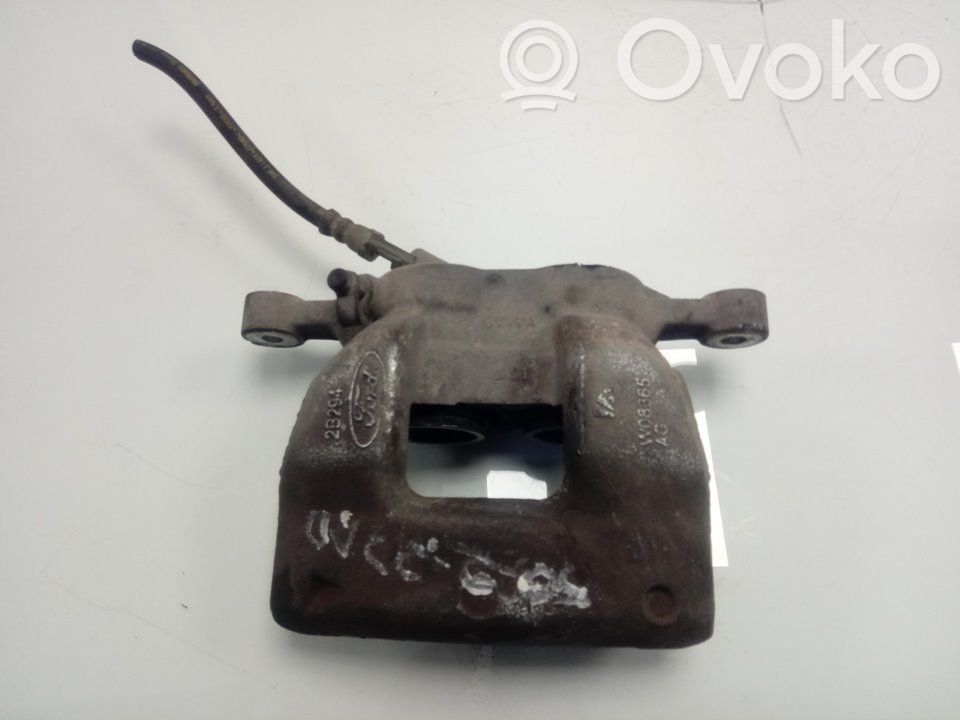 Front brake caliper   W08365