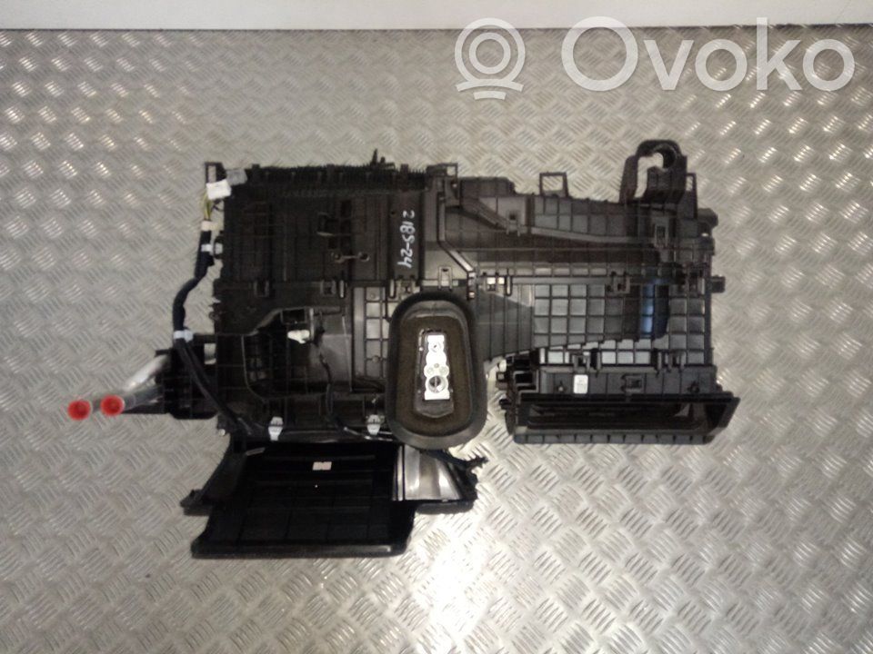 Toyota Corolla E160 E170 Webasto lisälämmitin muut osat 