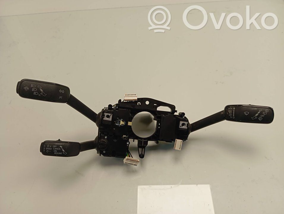 Seat Leon (5F) Commodo de clignotant 