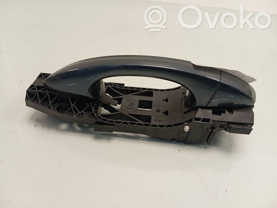 Manecilla externa puerta trasera   5N0839885H