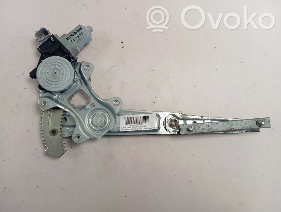 Nissan NP300 Macara geam ușă spate cu motor 