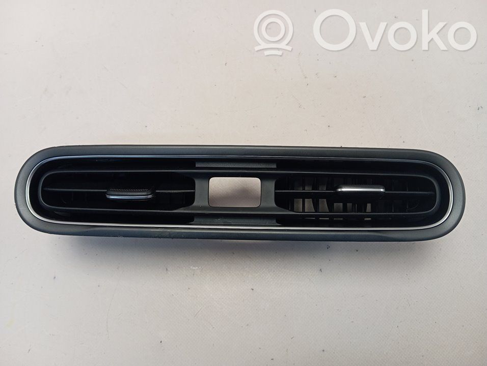 Hyundai Kona I Dysze / Kratki nawiewu deski rozdzielczej 