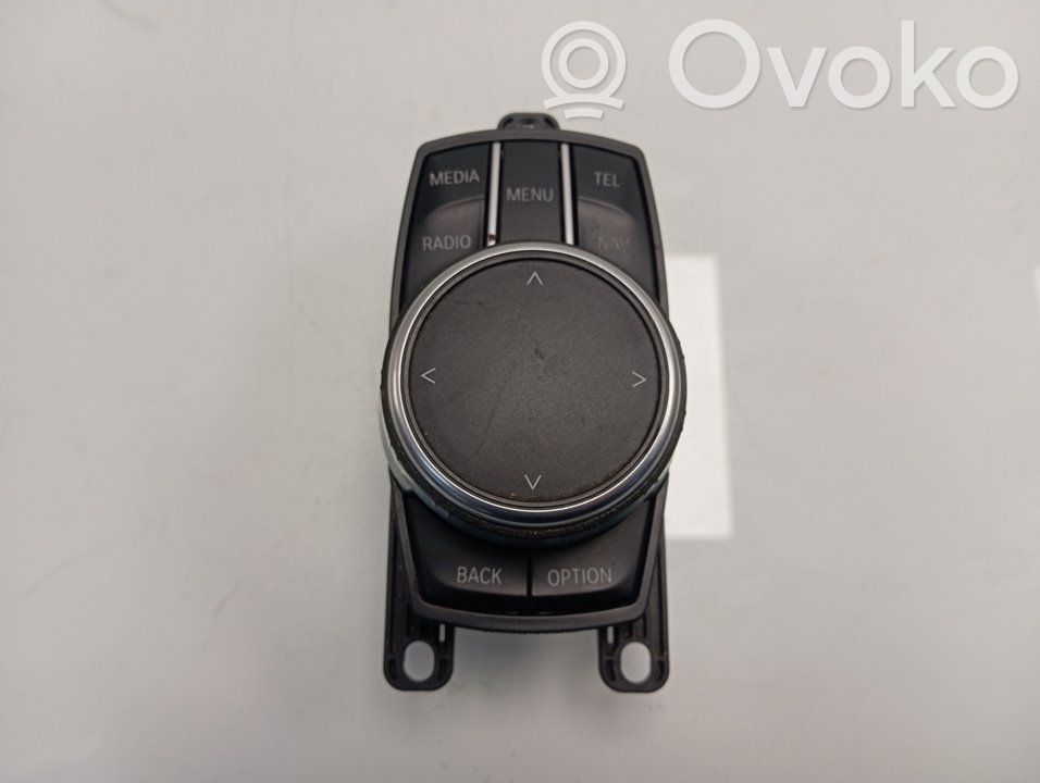 BMW 2 F46 Przyciski multifunkcyjne 