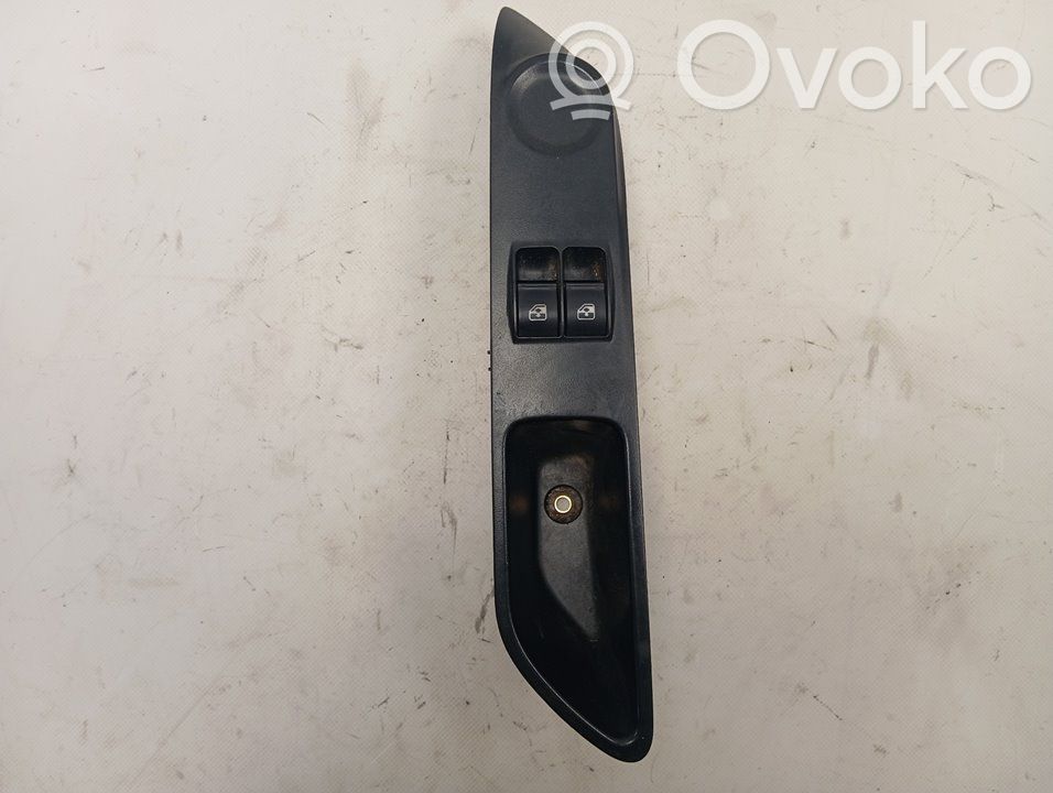 Iveco Daily 6th gen Przyciski szyb 