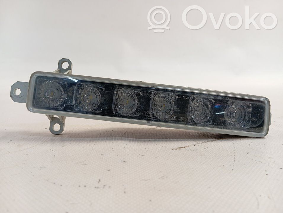 Headlight/headlamp   89206241