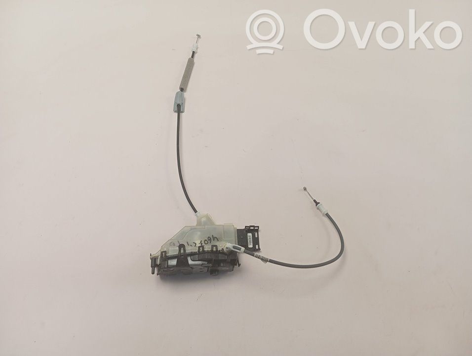 Peugeot 3008 II Rear door lock 