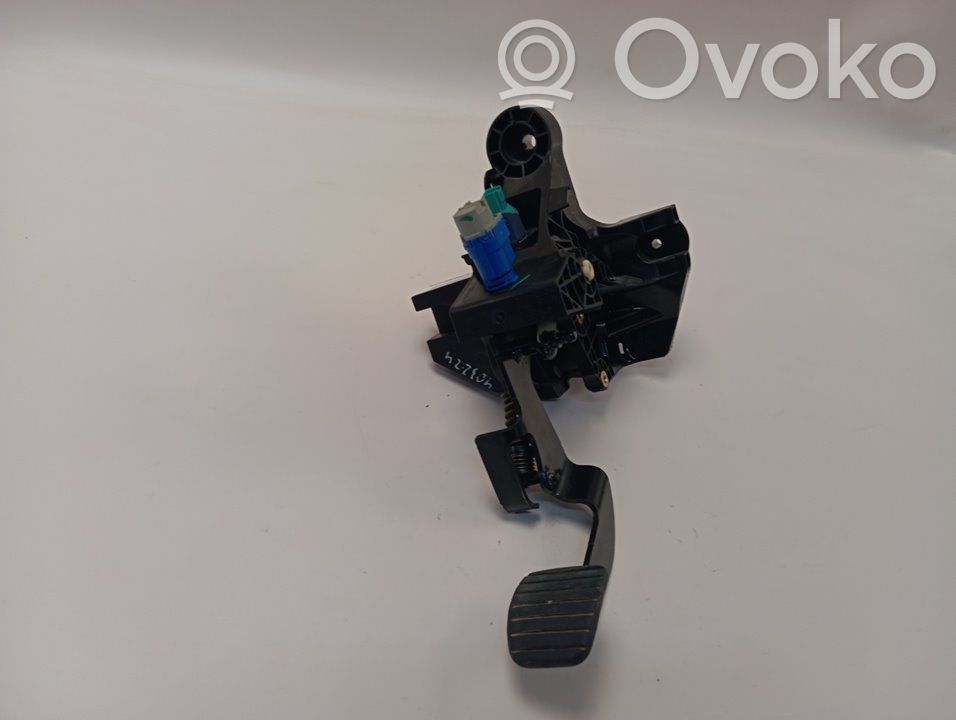 Renault Trafic III (X82) Pedal de embrague 