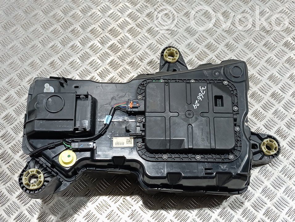 Opel Combo E AdBlue šķidruma tvertne 