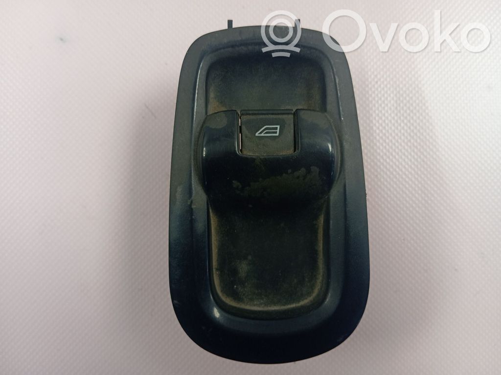 Interruptor del elevalunas eléctrico   BK2T14529AB
