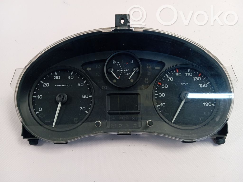 Geschwindigkeitsmesser Cockpit   9801642280