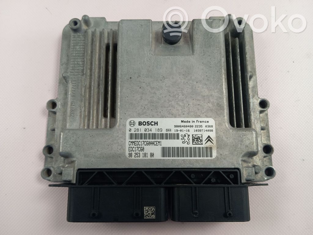 Unidad de control/módulo del motor   9825318180