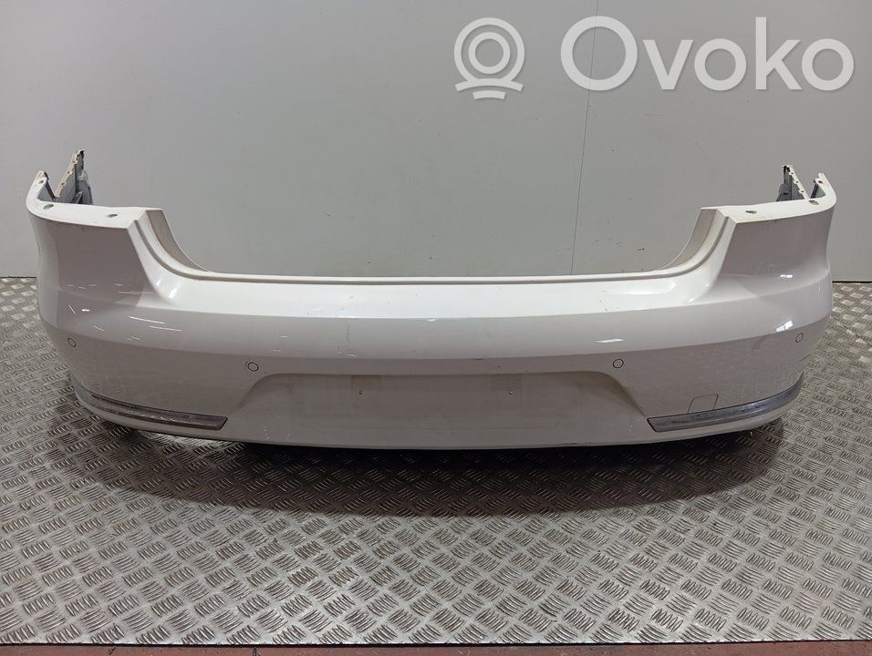 Volkswagen Passat Alltrack Parachoques 